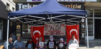 Muş'ta evlatlarına kavuşmak isteyen aileler, DEM Parti önündeki eylemlerini sürdürdü