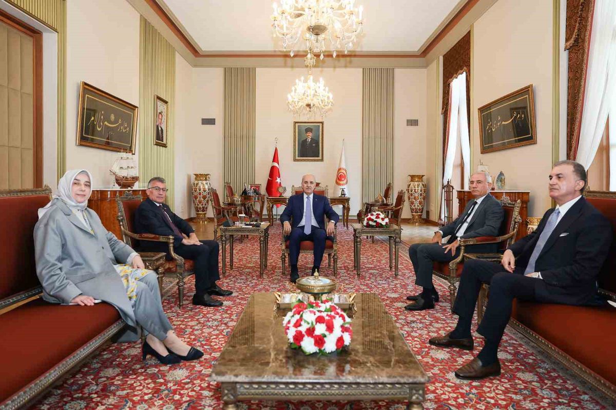 Tbmm başkanı kurtulmuş’tan ak parti’ye ziyaret