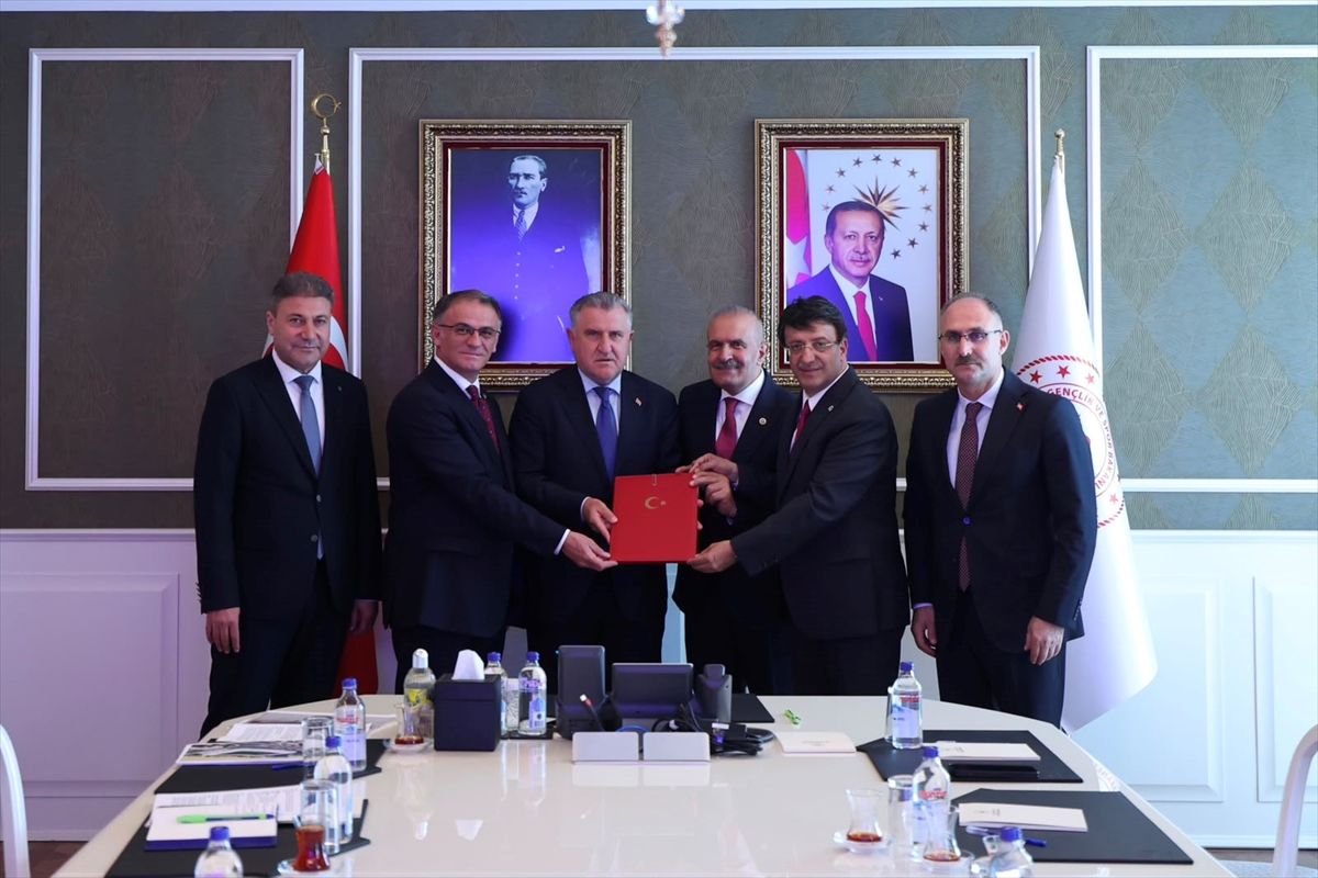 Van'a 15 bin kişilik stadyum ve yaşam kompleksi