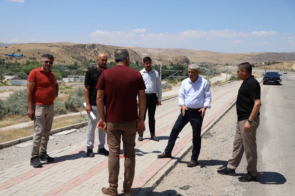Kırıkkale Yahşihan'da istinat duvarı yenileme çalışması