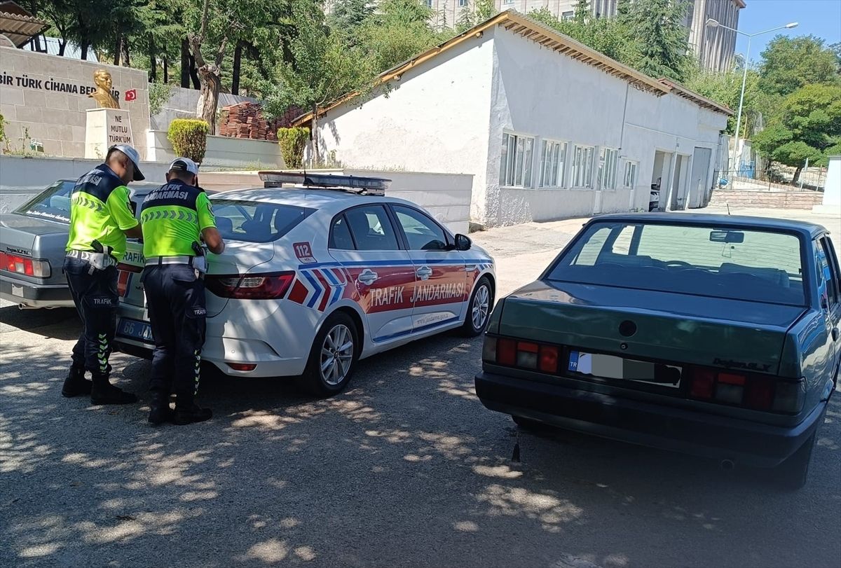 Yozgat'ta drift atan 2 sürücüye 280'er bin lira ceza