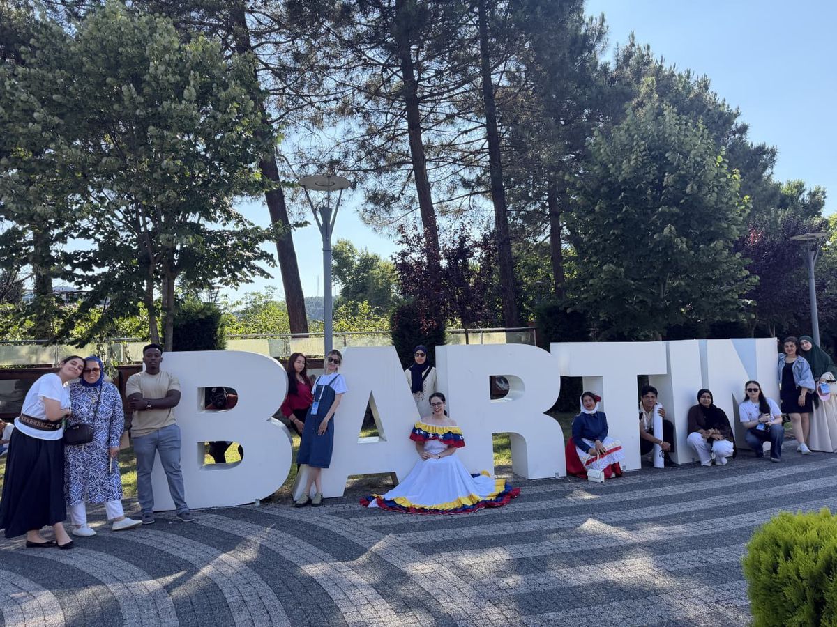 BARÜ'de 11 ülkeden öğrencilerle Türkçe Yaz Okulu