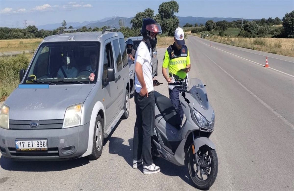 Çanakkale'de jandarma ekipleri tarafından gerçekleştirilen denetimler