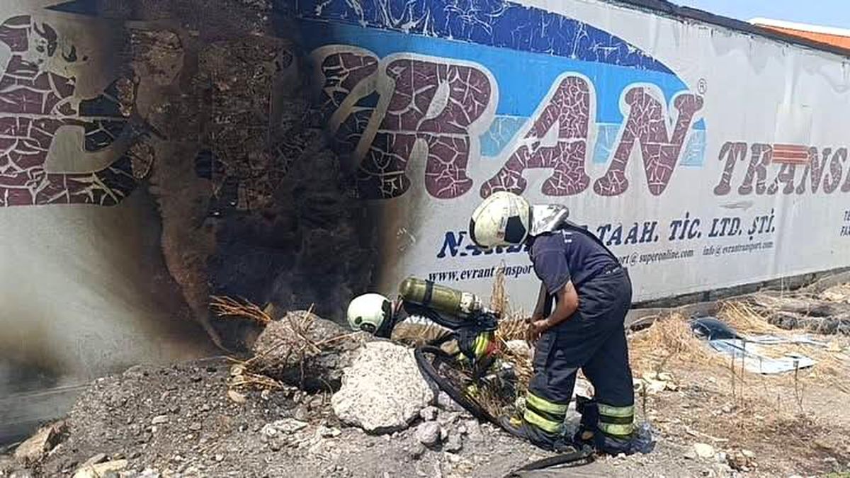 Dörtyol'da iş yerinde çıkan yangın kontrol altına alındı