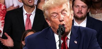 Dünya Trump'ı değil, arkasındaki genci konuşuyor! Fena trolledi