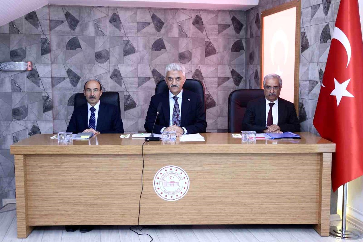Düzce'de il koordinasyon kurulu toplantısı yapıldı