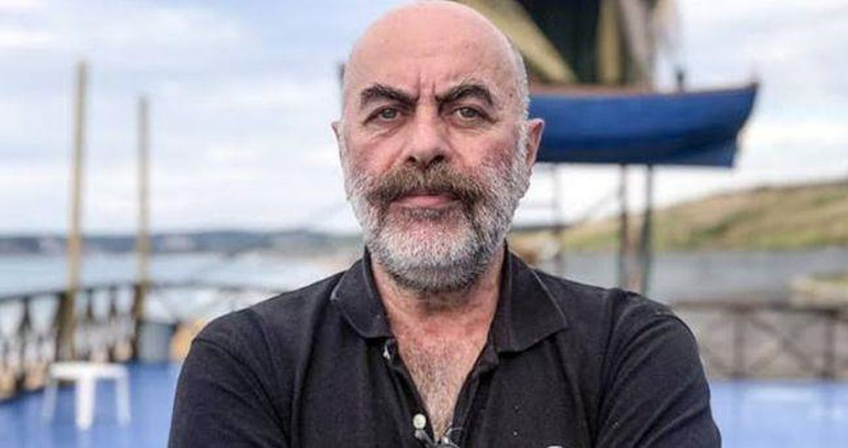 Ezel Akay kimdir? Yönetmen Ezel Akay kaç yaşında, nereli, kardeşi kim? Ezel Akay filmleri