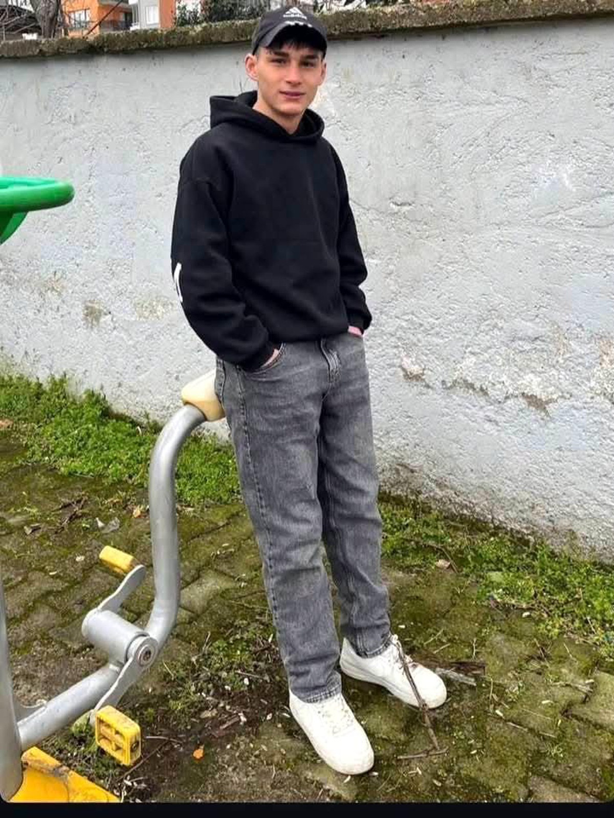 Giresun'da dün boğulma tehlikesi geçiren 15 yaşındaki genç kurtarılamadı