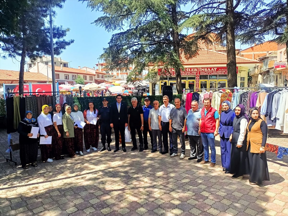 Hüyük'te hazır giyim ve ev tekstili sergisi açıldı
