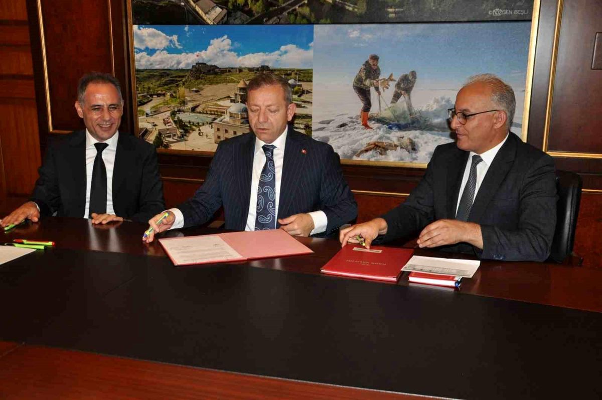 Kars'ta küçükbaş hayvan çiftliği