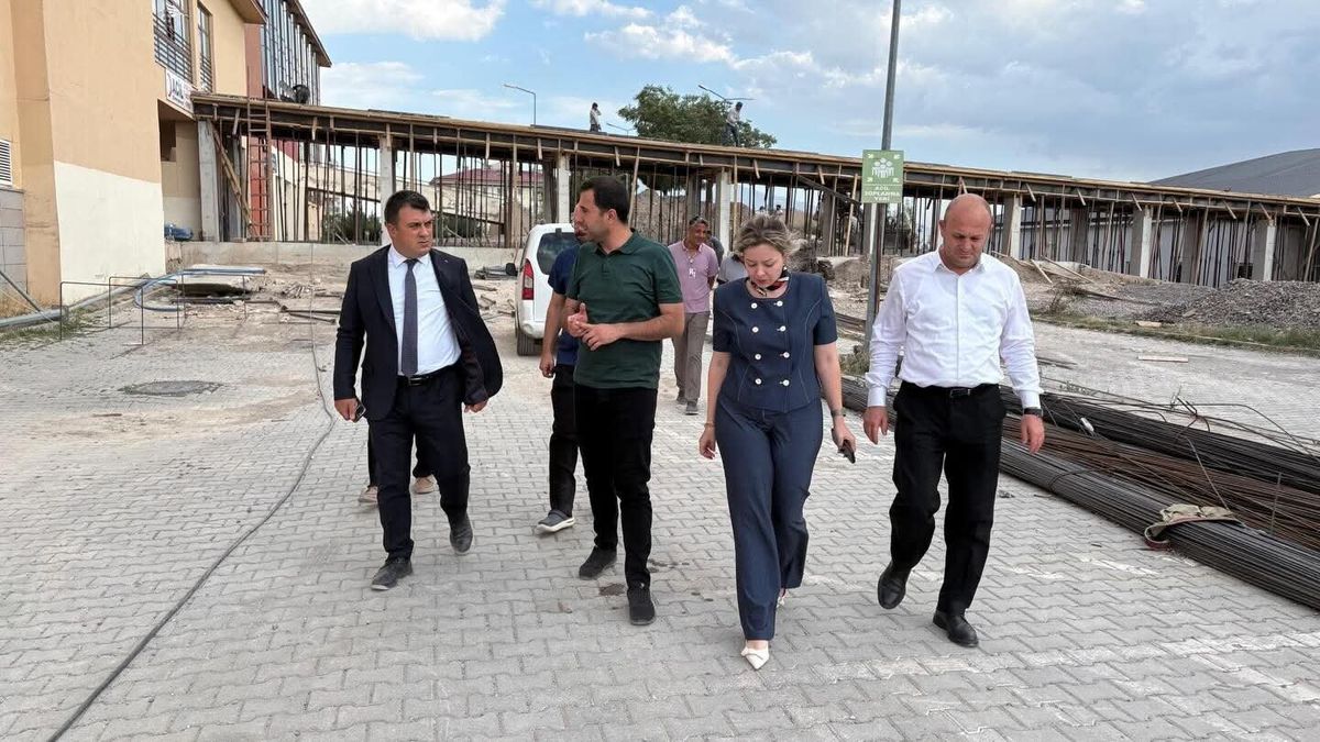 Kaymakam Burak Dertlioğlu Hastane Ziyaretinde Bulundu