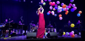 Pink Martini, İstanbul'da müzikseverlerle buluştu