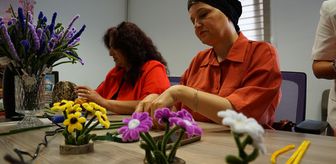 Tekirdağ'da meme kanseri hastaları sanat atölyesinde moral buluyor