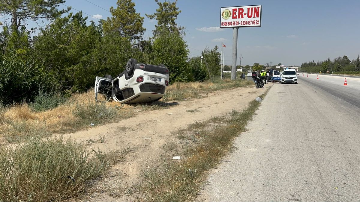Konya'da TIR'ın Patlayan Lastiği Kazaya Neden Oldu: 8 Yaralı