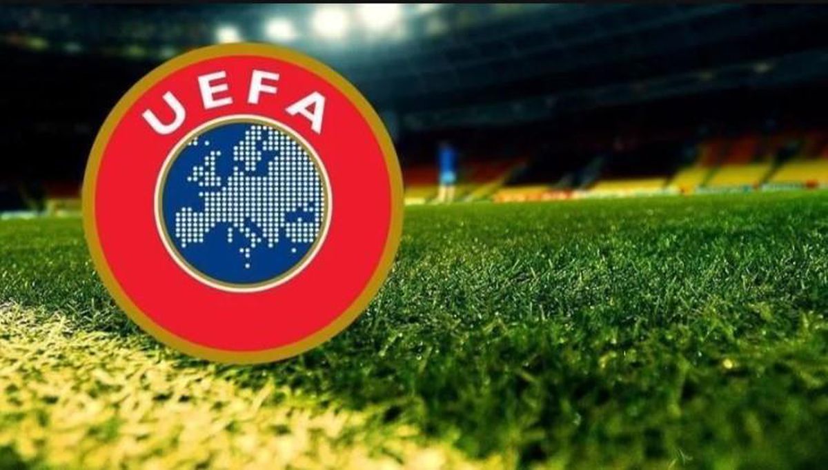 UEFA Avrupa Ligi logosu ve futbol topu