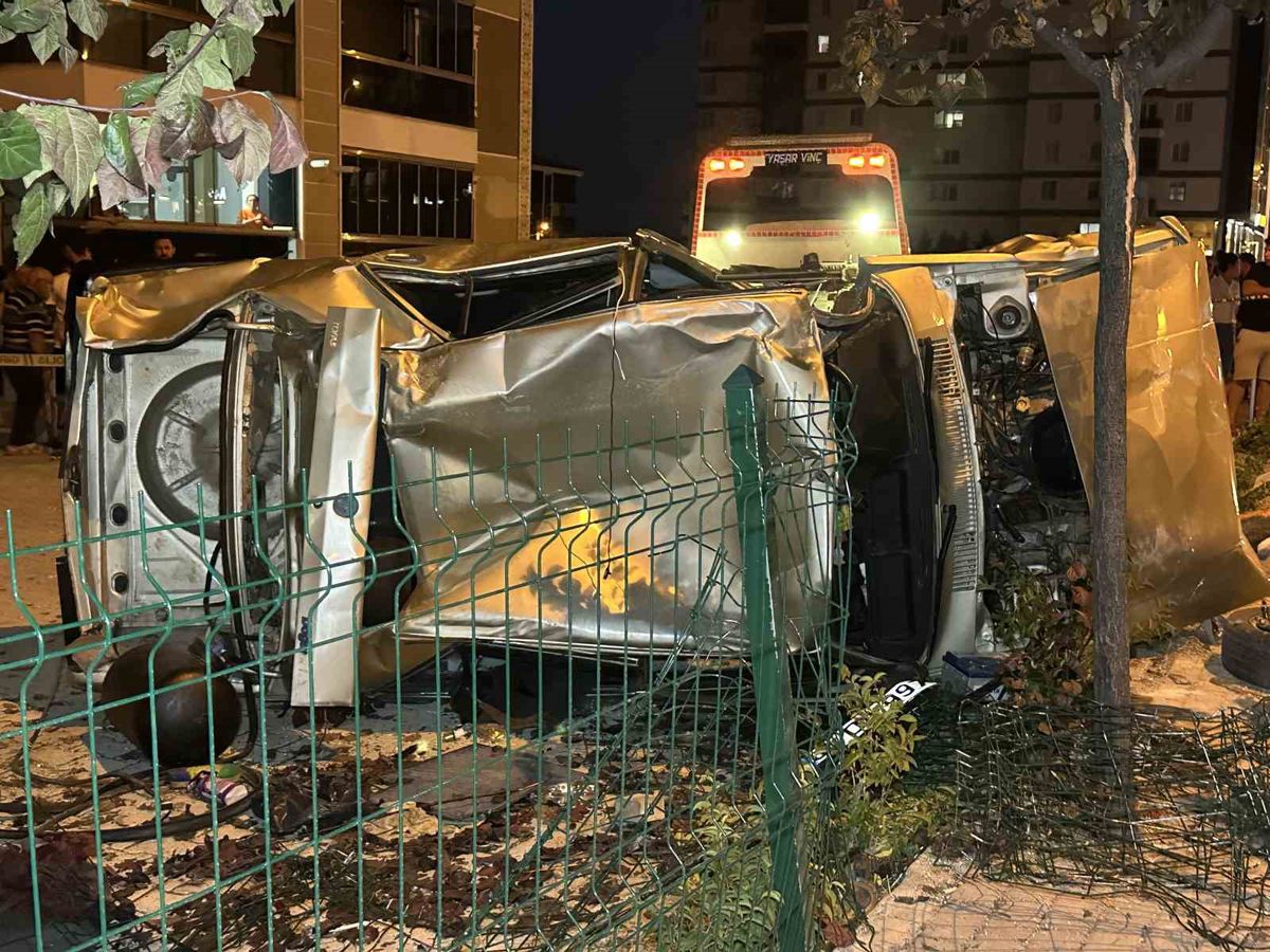 Uşak'ta yayalara çarpan sürücü tutuklandı