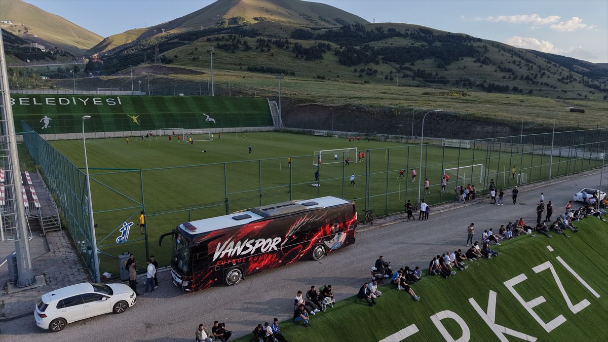 Vanspor FK, Erzurum'da hazırlıklarına devam ediyor