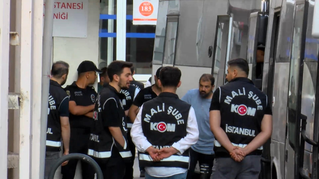 Yolsuzluk operasyonunda 20 tutuklama! Aralarında İzmit Belediye Başkanı Hürriyet de var 3 yolsuzluk operasyonunda 20 tut 20082189 4693 1 m