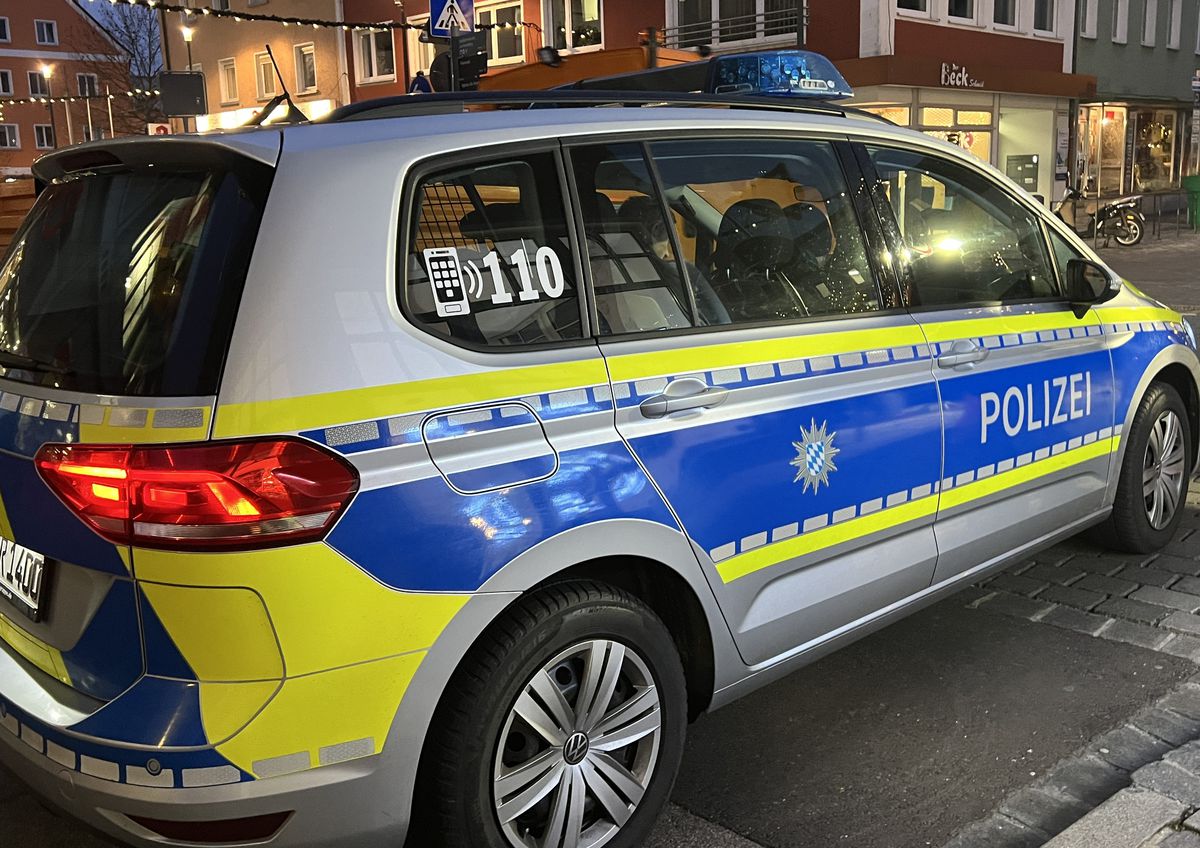 Regensburg'da Bankaya Bıçaklı Saldırı: Bir Çalışan Hayatını Kaybetti, 20 Yaşındaki Şüpheli Gözaltında