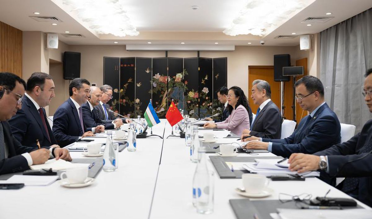 Wang Yi ve Saidov'dan Çin-Özbekistan stratejik ortaklığının 10. yılında işbirliği mesajları