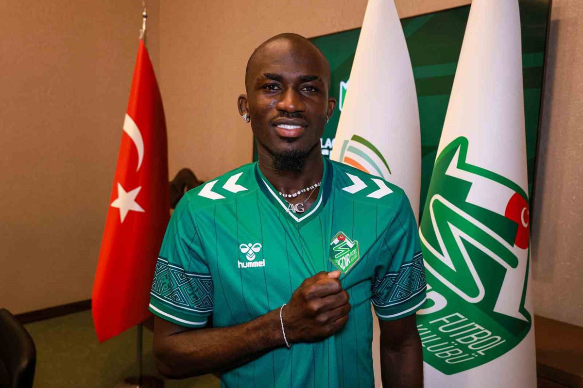 Iğdır FK, Ganalı Afena-Gyan'ı Transfer Etti
