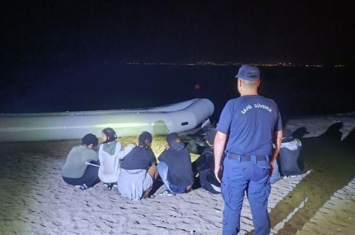 İzmir'de iki ayrı operasyonda 31 düzensiz göçmen yakalandı