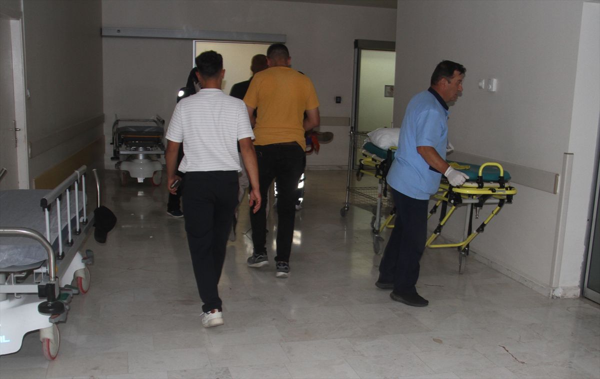 Beyşehir'de bıçaklı kavga: 2 yaralı