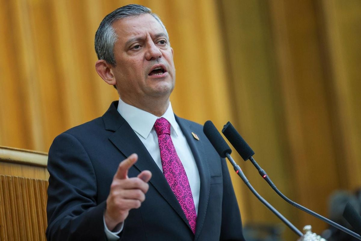 Özel'in sosyal medya hesabında değişiklik! Yeni Parti'nin logosu ilk kez görücüye çıktı