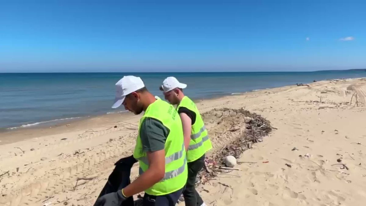 Sarıkum Tabiatı Koruma Alanı'nda kapsamlı temizlik