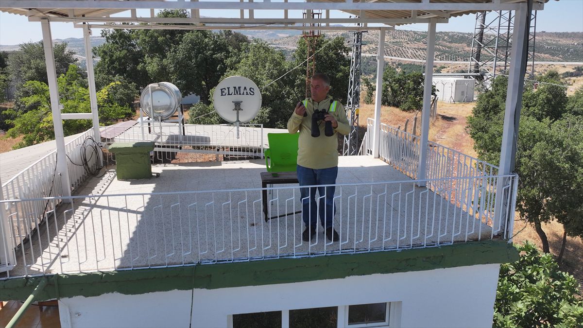 25 yıldır 850 metre rakımda 'yeşil vatan' nöbeti tutuyor