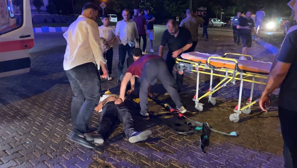 Adıyaman’da iki otomobilin çarpıştığı kazada 3 kişi yaralandı