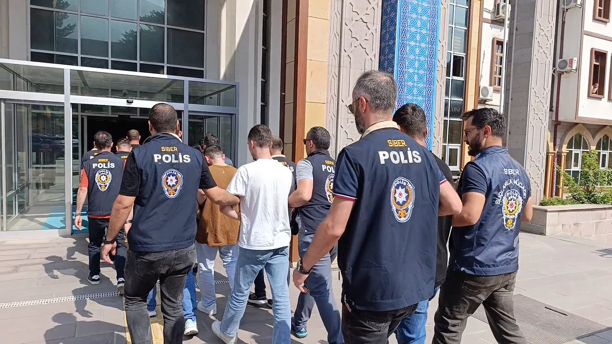 Amasya merkezli siber dolandırıcılık operasyonu: 14 tutuklama