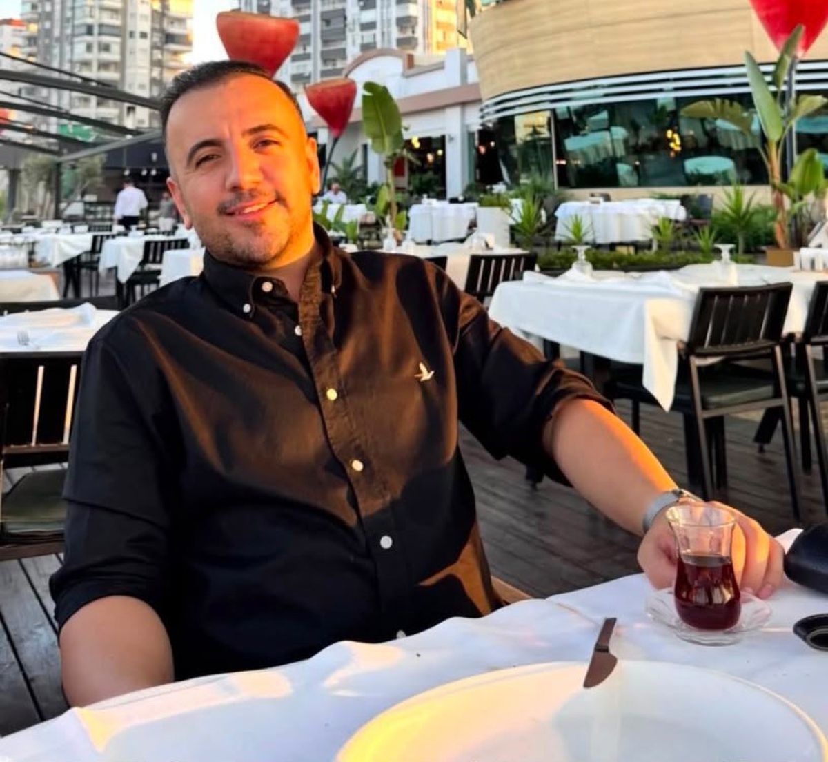 Adana Ceyhan'da dondurma dükkanına yapılan silahlı saldırıyı gösteren temsili görsel.