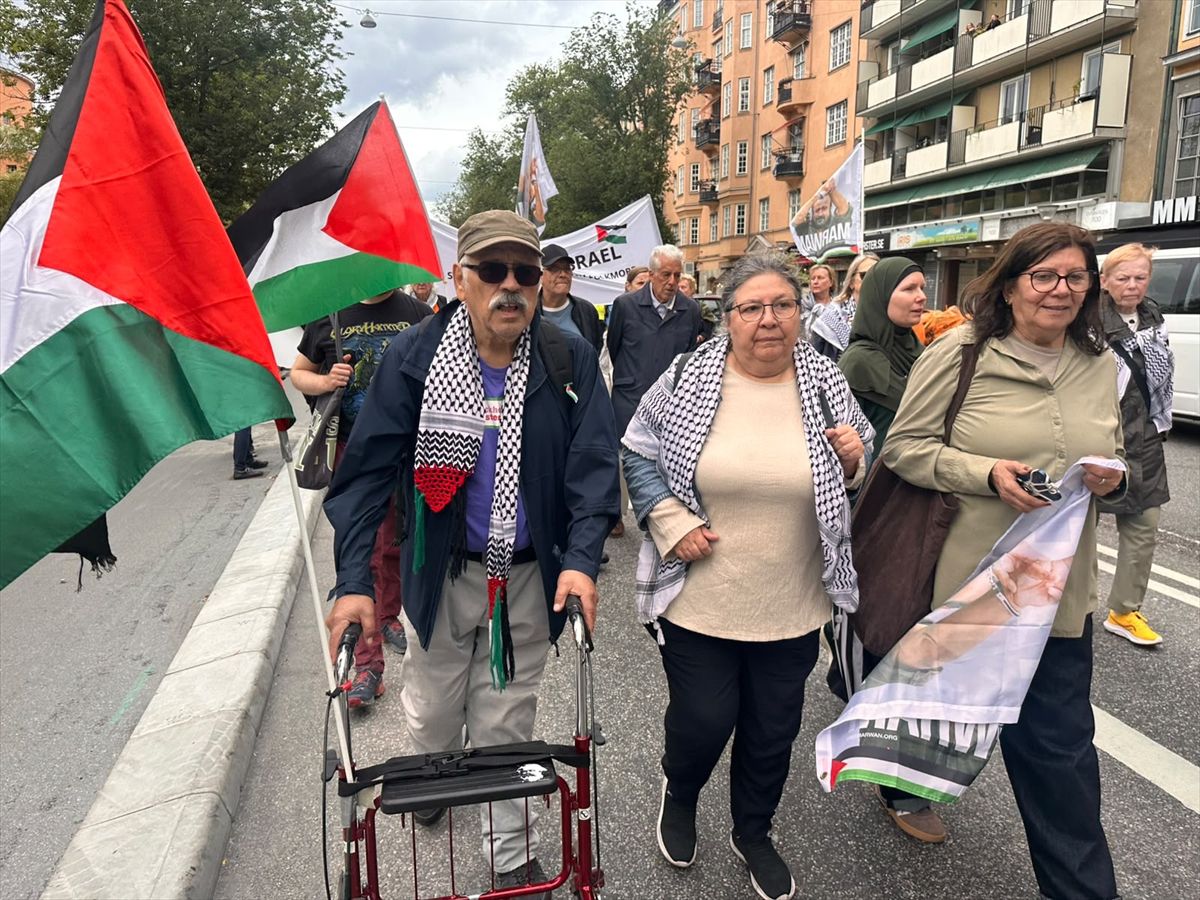 Filistin ve Lübnan'a saldırılarını sürdüren İsrail, İsveç'te protesto edildi