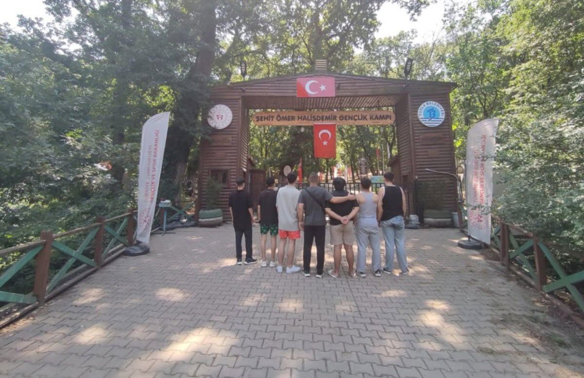 Bilecikli gençlerin İstanbul'daki gençlik kampına katılımı