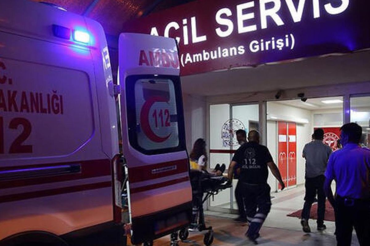 Evinde intihar girişiminde bulunan hamile kadın yaşam mücadelesi veriyor
