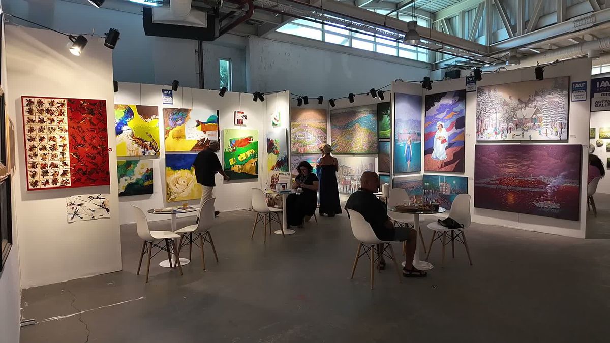 Bodrum Uluslararası Sanat Fuarı'ndan bir görünüm