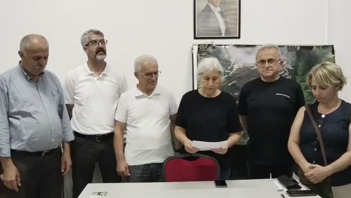 Yeşil Artvin Derneği Başkanı Nur Neşe Karahan'ın açıklamalarından bir görüntü.