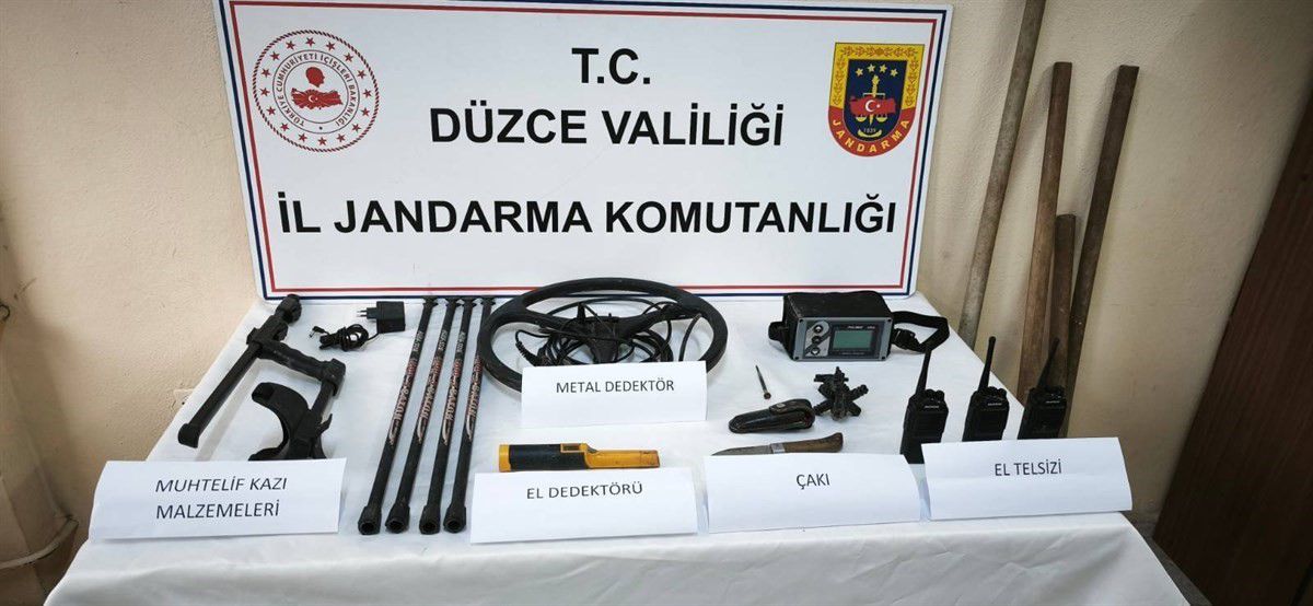 Yığılca’da kaçak kazıya Jandarma baskını