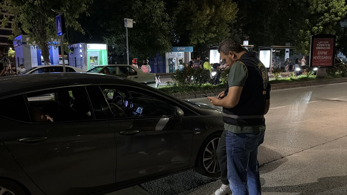 Edirne'de polis ekipleri 'şok uygulama' gerçekleştirdi