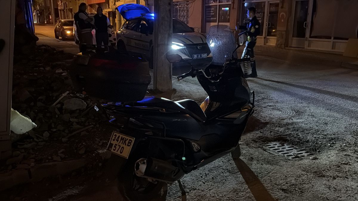 Eskişehir'de Motosiklet ile Otomobil Çarpıştı: 1 Yaralı