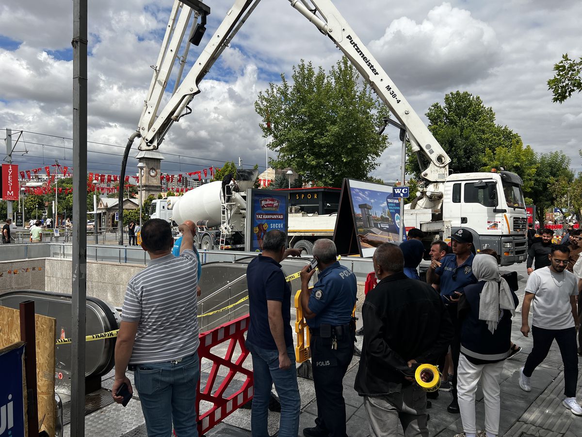 Kayseri'de Beton Mikserinin Pompası Patladı: 1 Yaralı
