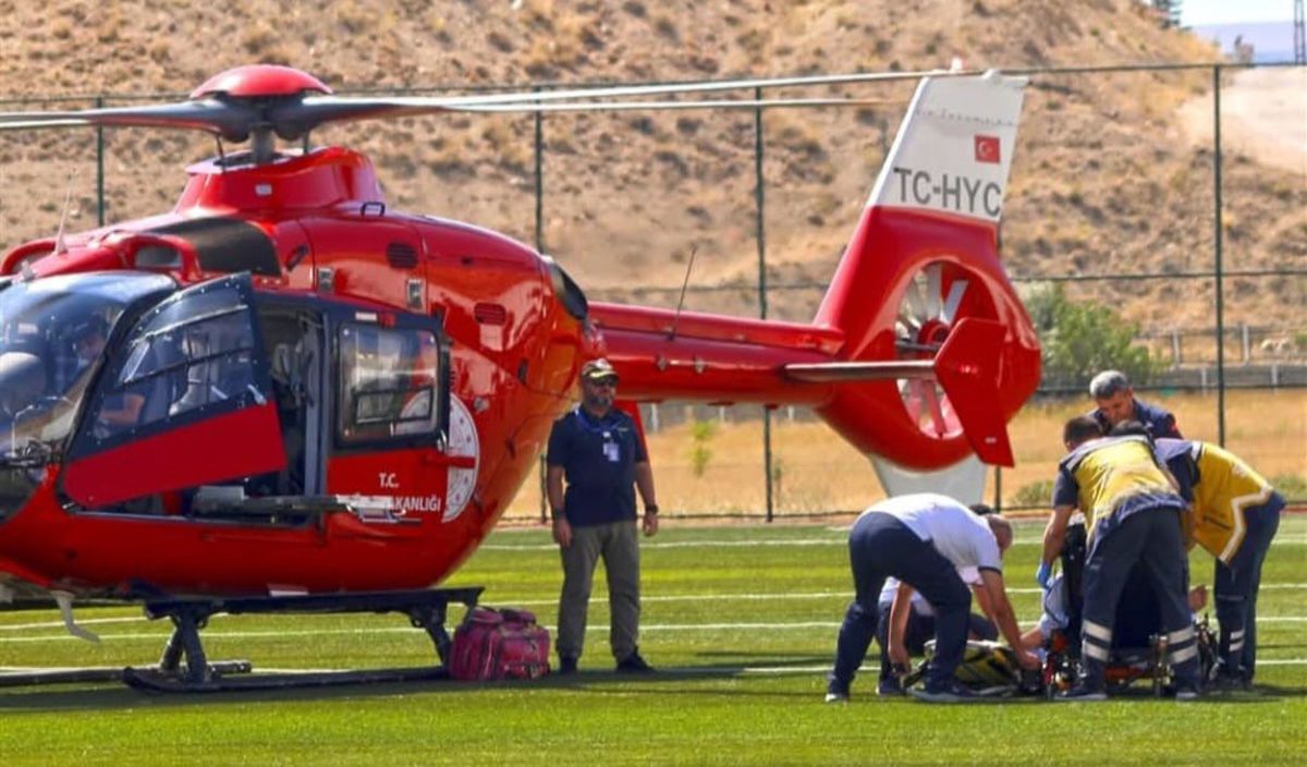 Darende'de kalp krizi geçiren hasta hava ambulansıyla Malatya'ya sevk edildi