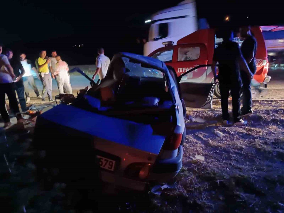 Malatya'da Minibüs-Otomobil Çarpıştı: 1 Ölü, 1 Yaralı