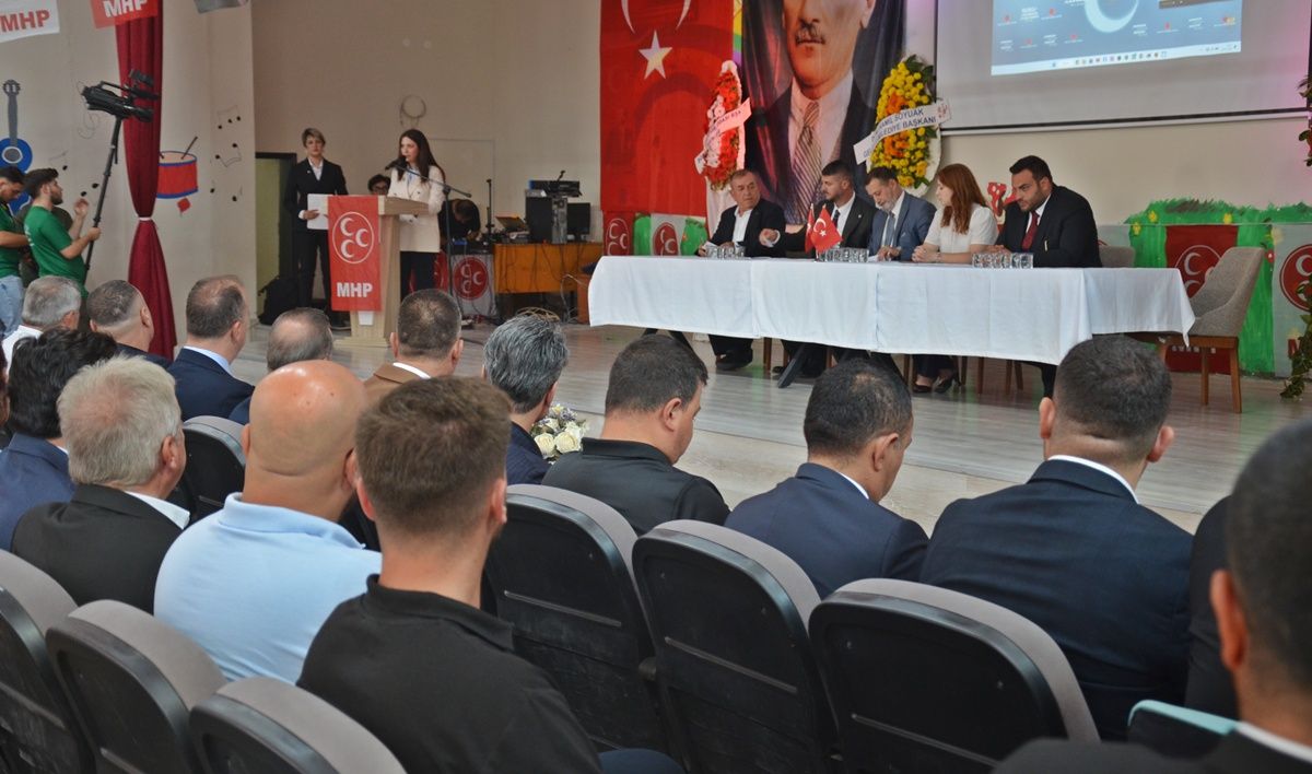 MHP Gelibolu İlçe Başkanlığına yeniden Murat Şarlak seçildi