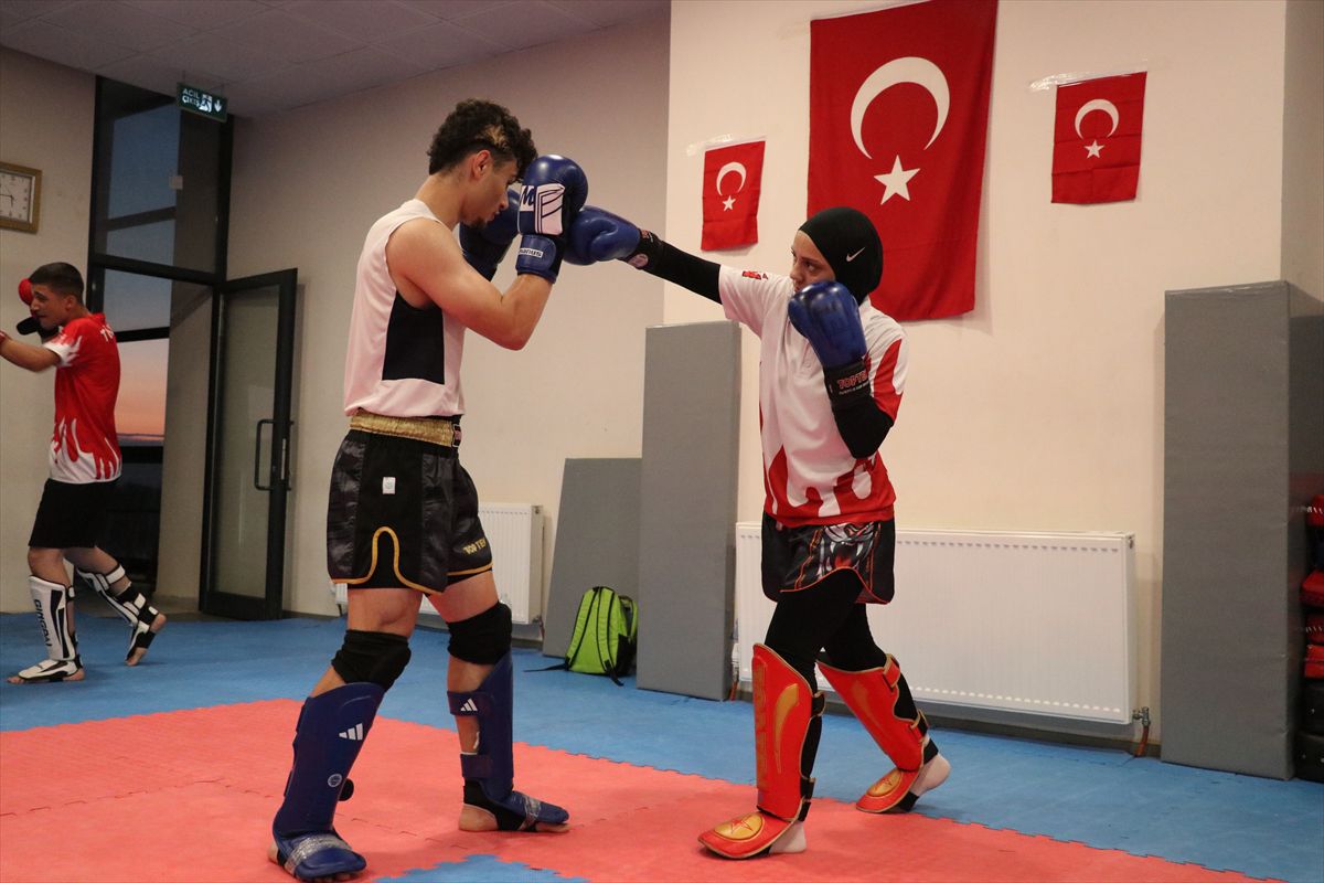 Milli kick boksçu Derya'nın ilk dünya şampiyonası heyecanı