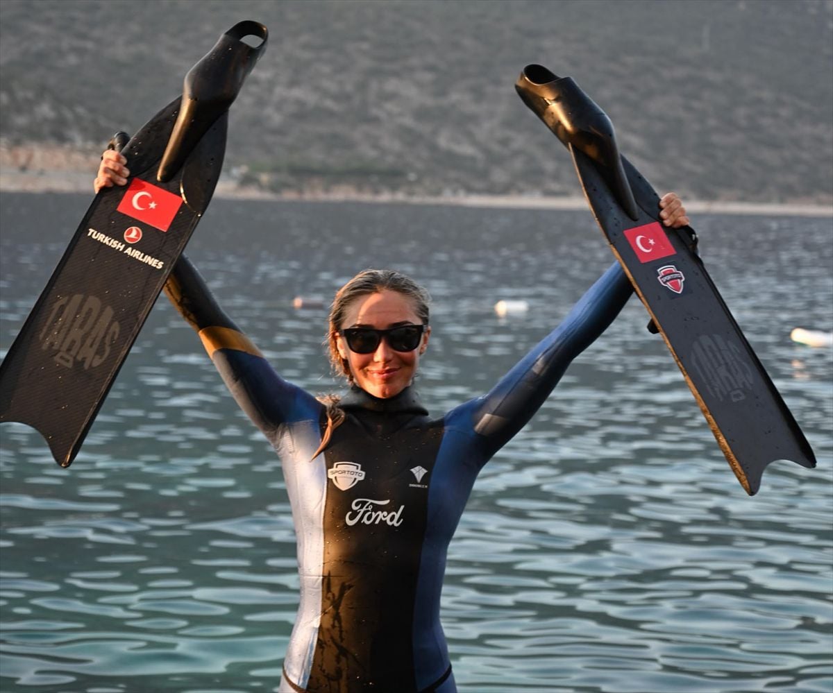 Şahika Ercümen'den 2 altın madalya