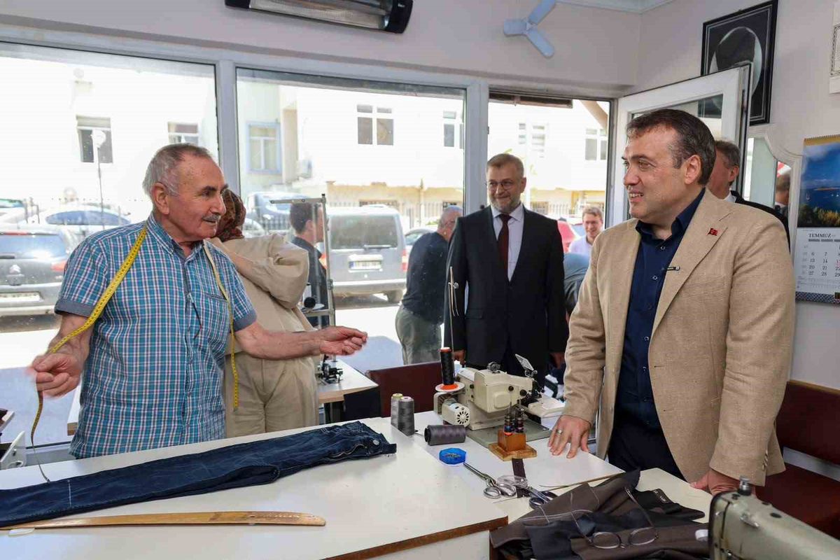 Vali Sözer'den Bozüyük'te esnaf ve vatandaş ziyareti