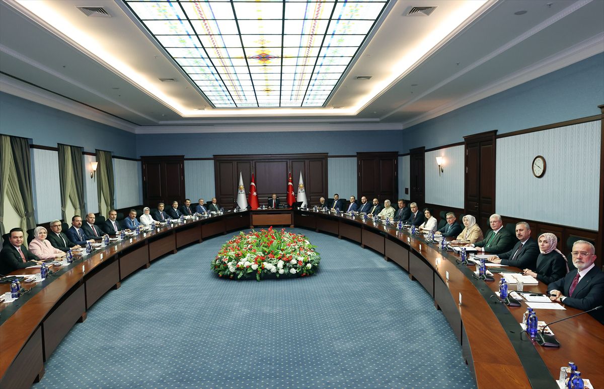 Erdoğan başkanlığında AK Parti MYK toplantısı