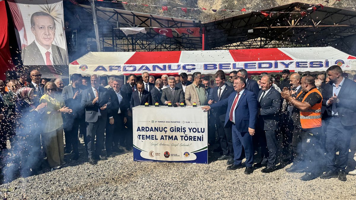 Ardanuç Giriş Yolu projesinin temeli atıldı